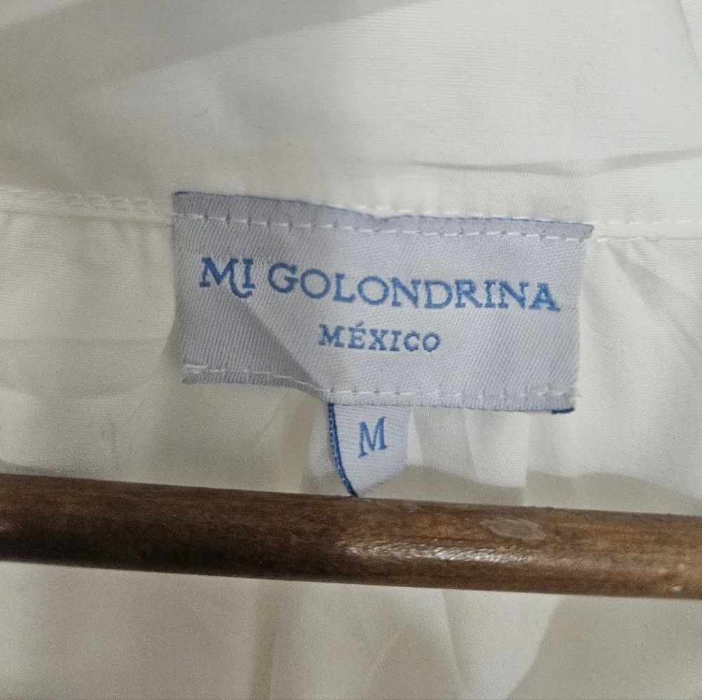 Mi Golondrina Hand-embroidered Blouse